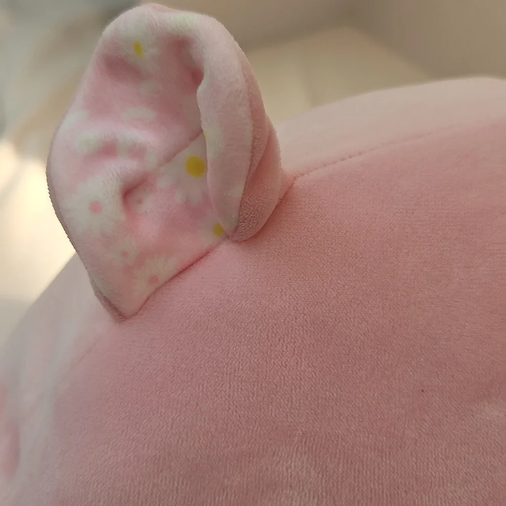 Squishmallow Easter Pink Pig w Daisy Print